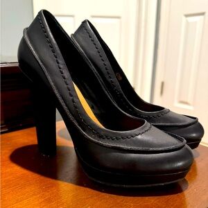 black TRUE RELIGION heels, women’s size 10